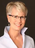 Photograph of Liz Vogel
